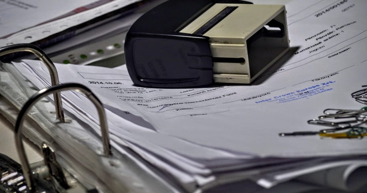 Late Fees: When They Help and When They Backfire
